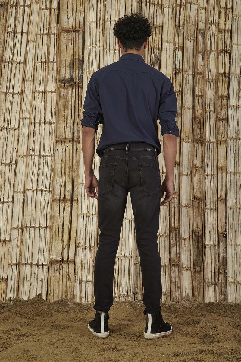 jeans-para-hombre-tennis-negro