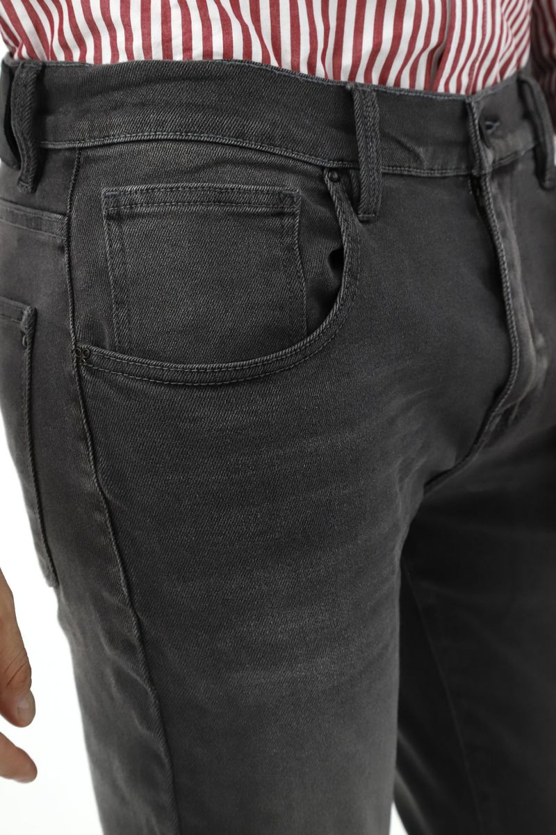 jeans-para-hombre-tennis-negro