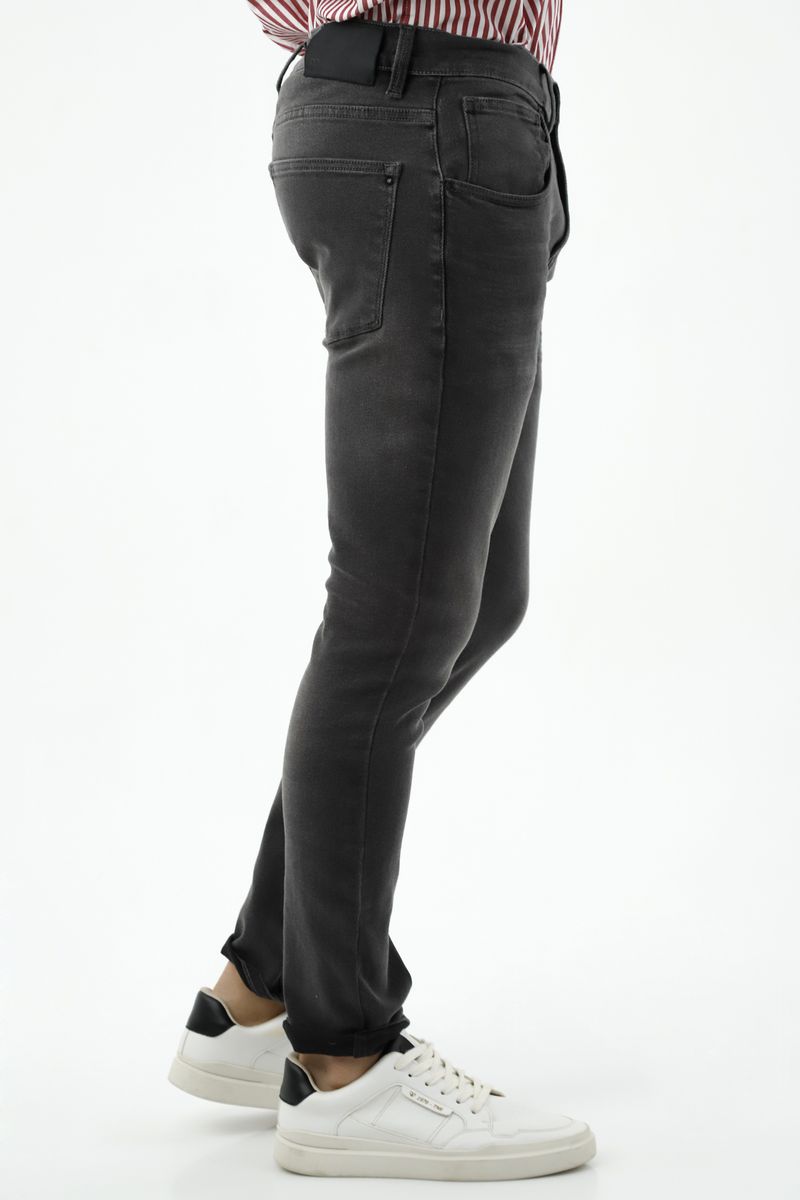 jeans-para-hombre-tennis-negro