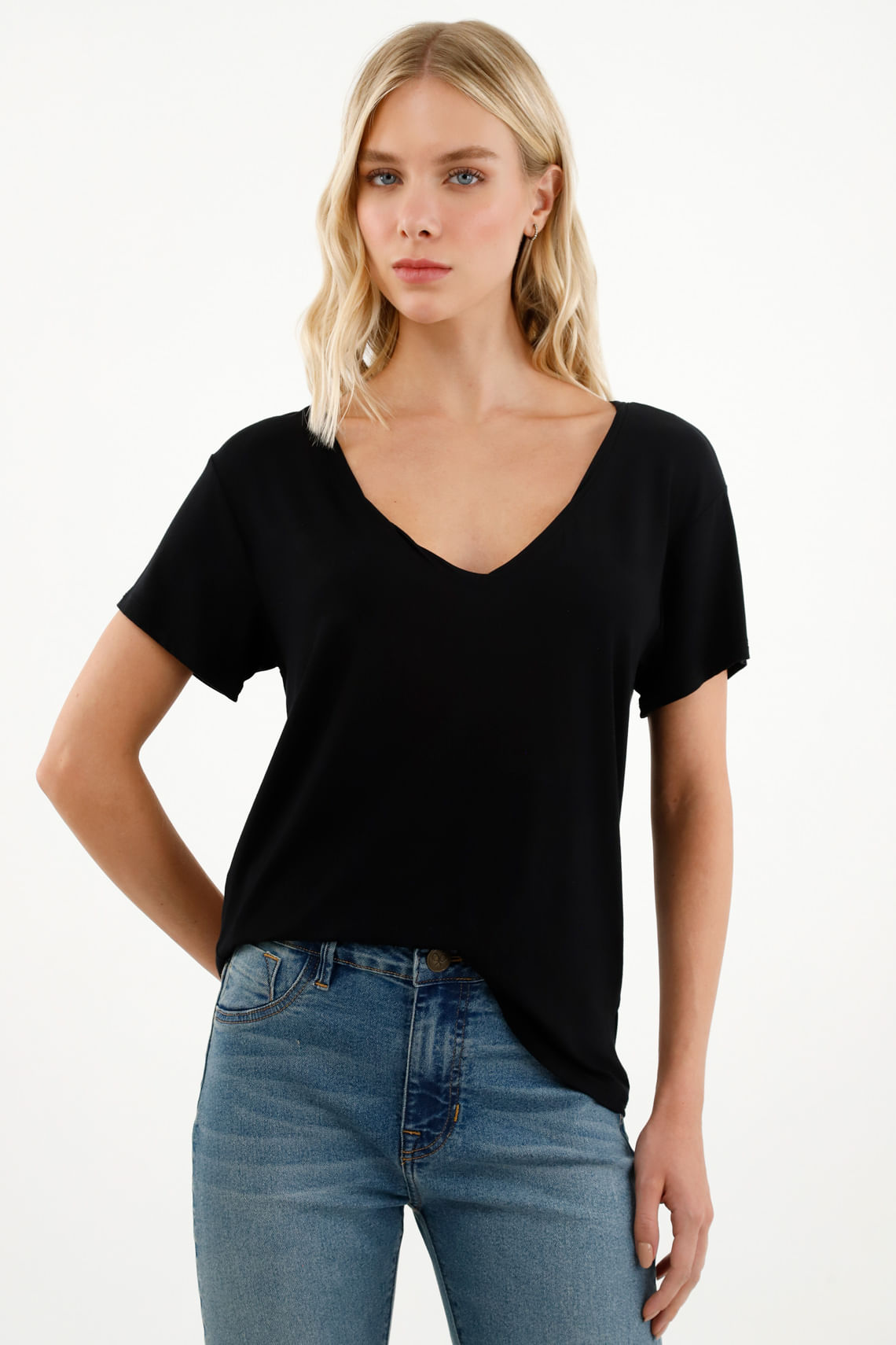 Camiseta negra mujer cuello v sale