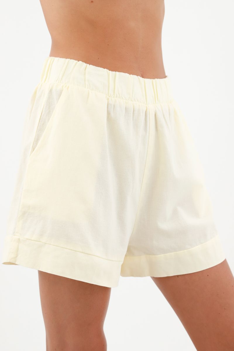 Shorts amarillos outlet mujer