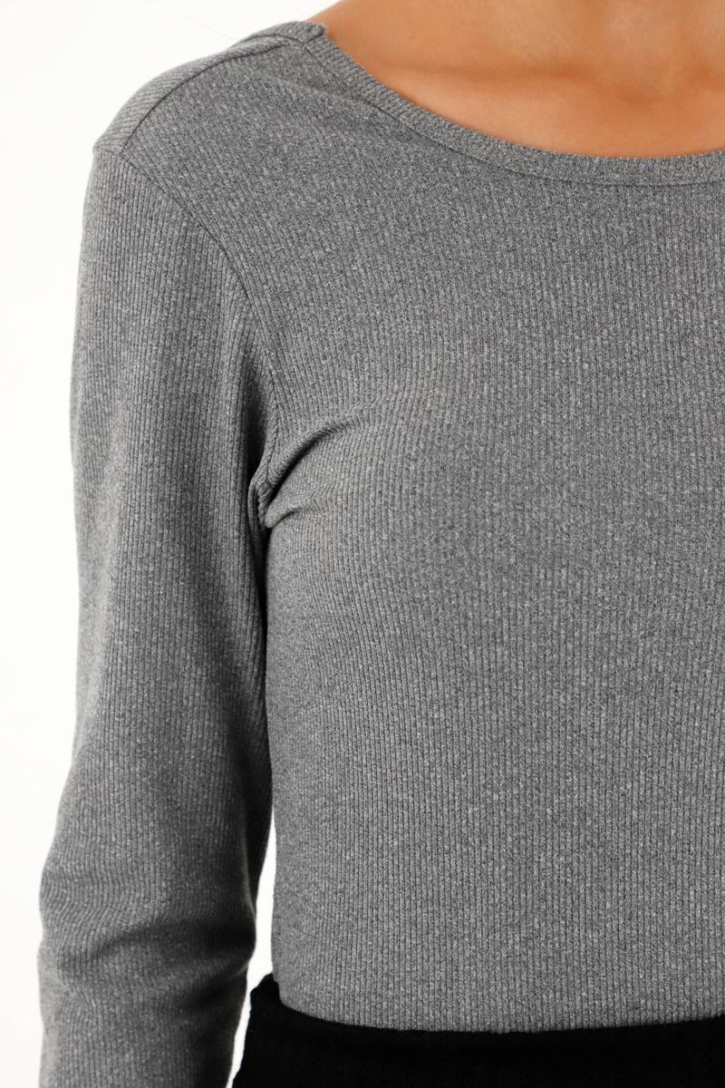 tshirt-para-mujer-topmark-gris