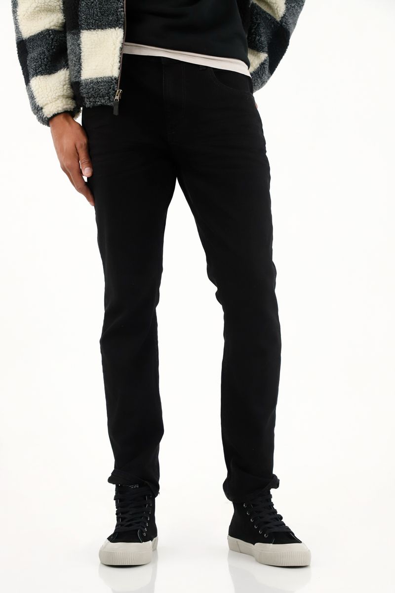 jeans-para-hombre-tennis-negro