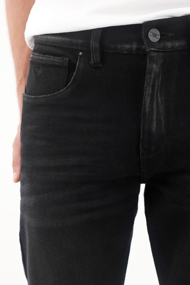 jeans-para-hombre-tennis-negro