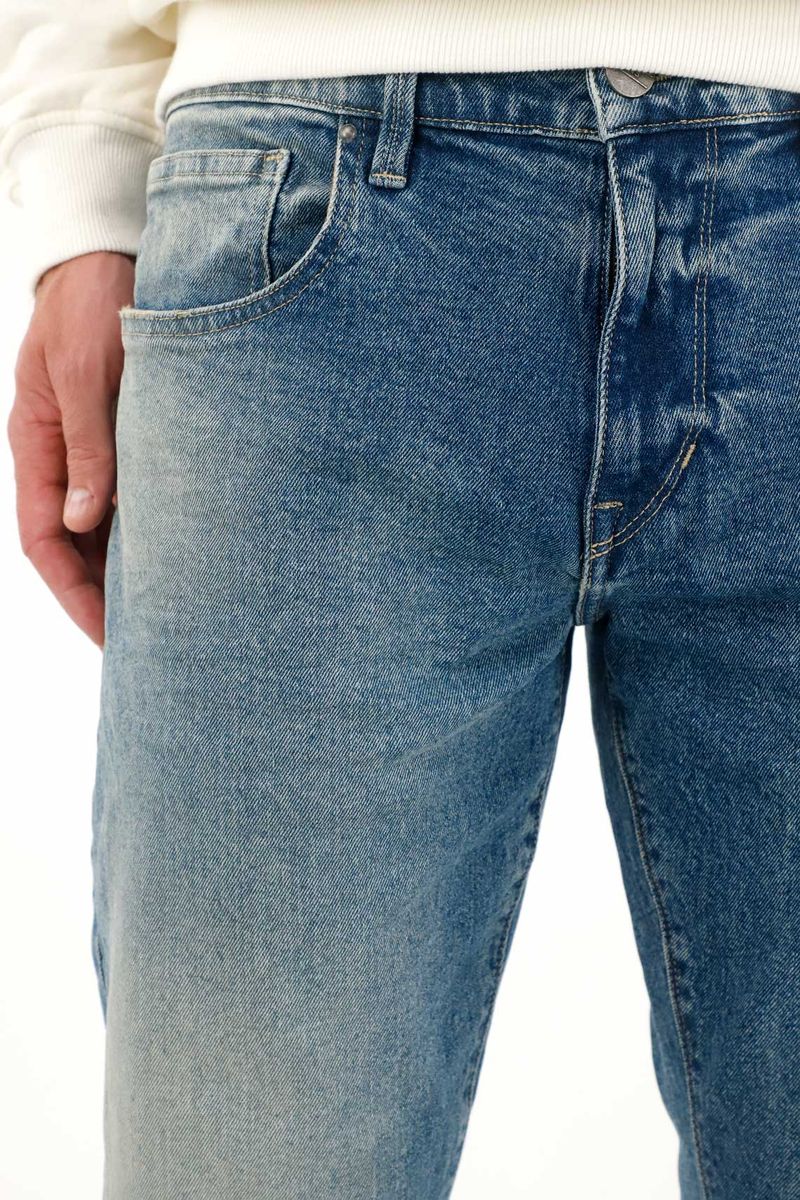 jeans-para-hombre-tennis-azul