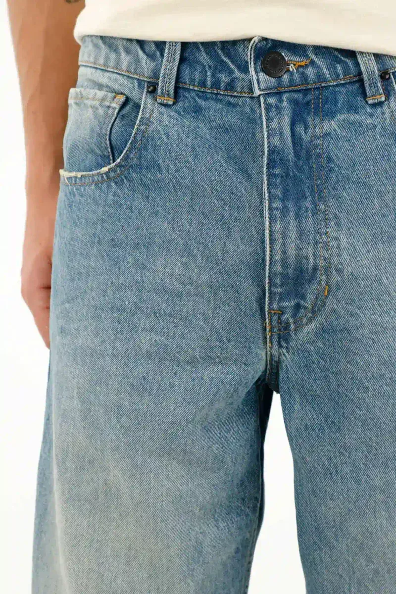 jeans-para-hombre-tennis-azul