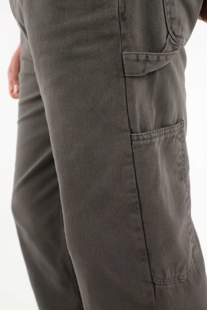 pantalones-para-hombre-tennis-gris