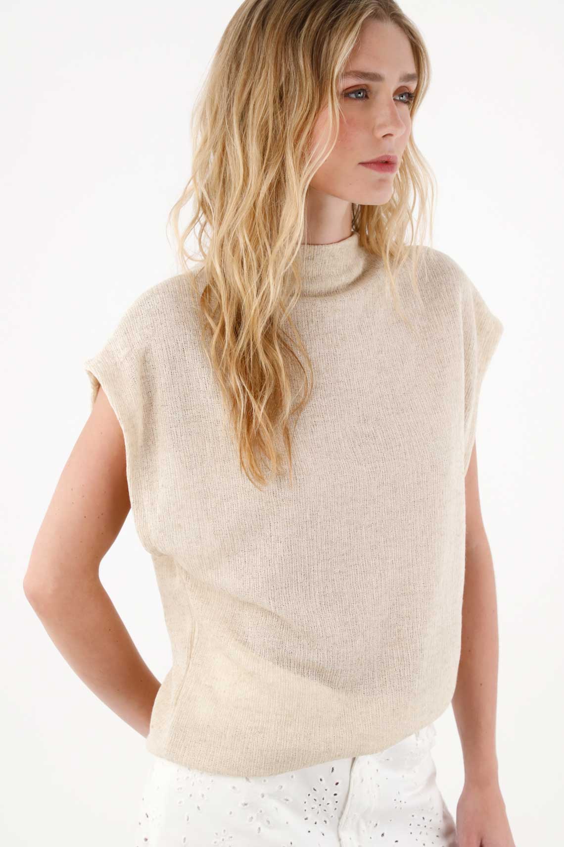 tshirt-para-mujer-topmark-crudo