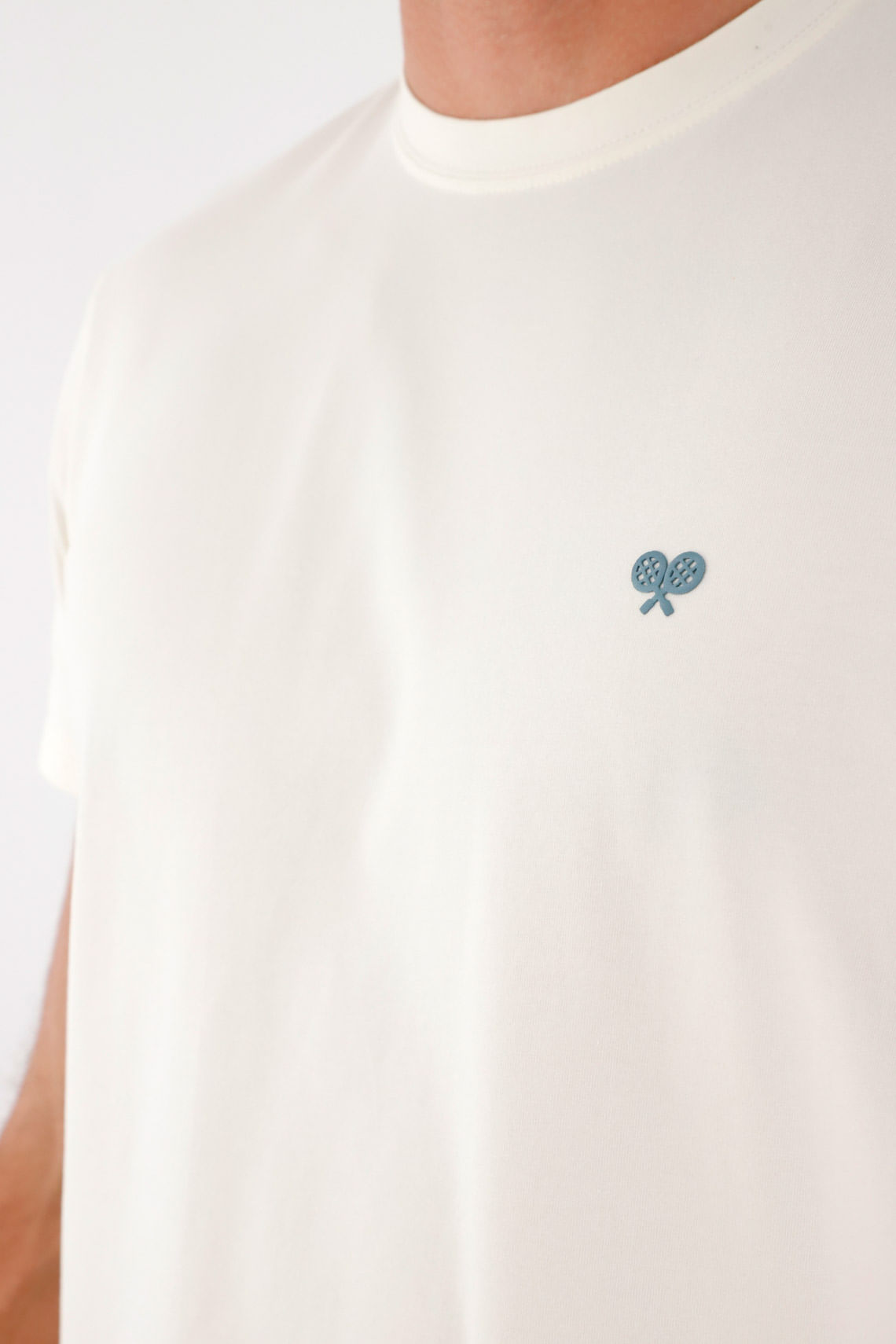 tshirt-para-hombre-tennis-crudo