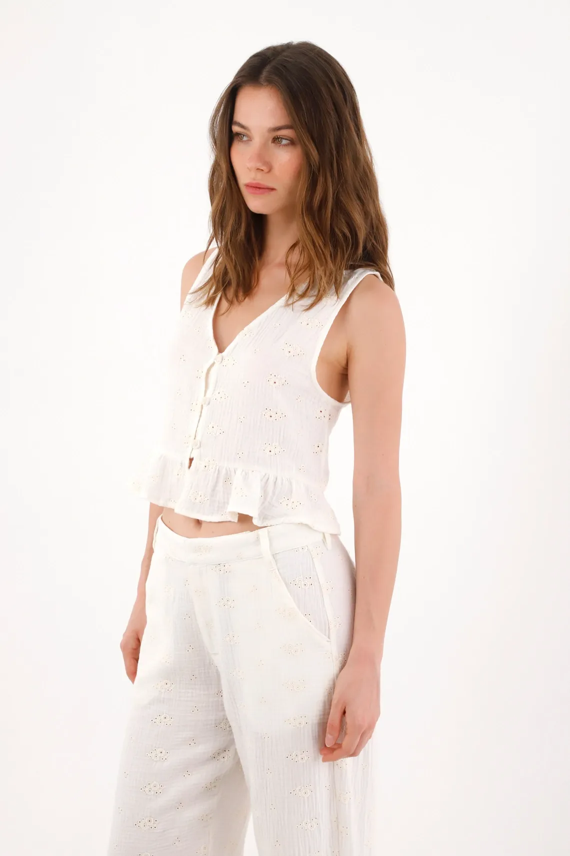 chaleco-para-mujer-topmark-crudo